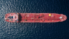 <b>沙特阿拉伯空運-希臘船東TOP Ships 出售兩艘MR1型油輪</b>