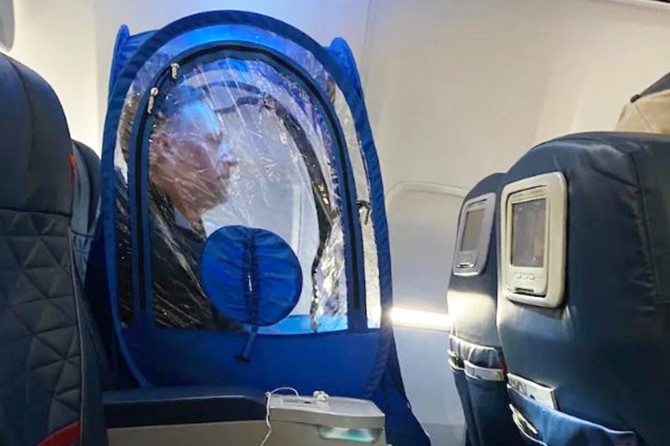 神操作！為防冠狀病毒 男子帶便攜帳篷坐飛機(jī)