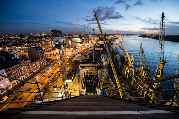 國際快遞查詢-比利時安特衛普港捐款支援中國抗擊疫情