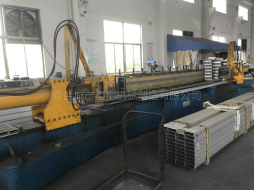 南京普通鋁托盤的生銹處理你知道多少?