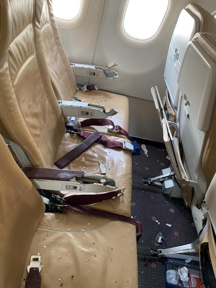 兩架客機嚴重損毀 攝影:推特@happening 兩架客機嚴重損毀 攝影:推特@happening