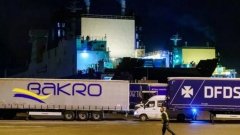 沙特的國際快遞-又一起！25名偷渡客藏身貨輪冷藏柜，欲隨船前往英國